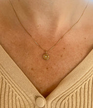 Load image into Gallery viewer, Luminous Pendant