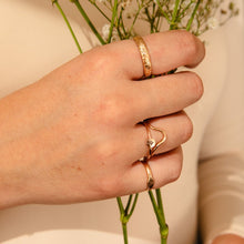 Load image into Gallery viewer, North Star Ring