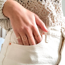 Load image into Gallery viewer, Dot Ring