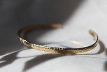 Load image into Gallery viewer, Flourish Cuff