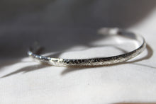 Load image into Gallery viewer, Flourish Cuff