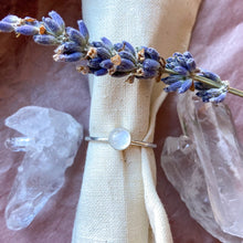 Load image into Gallery viewer, Moonstone Goddess Ring
