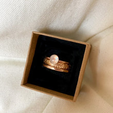 Load image into Gallery viewer, Moonstone Goddess Ring