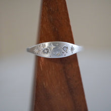 Load image into Gallery viewer, The Luminaire Ring
